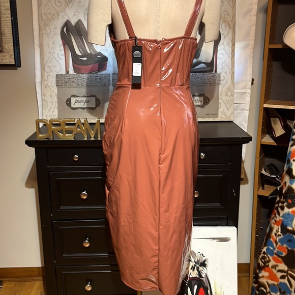Fashion Nova latex dress - Picture 3 of 4